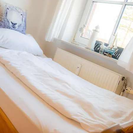 Holiday home Hausteil 30 Strandflieder Id 461